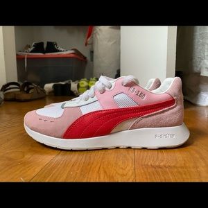 Women’s Puma R8-160 Sneakers